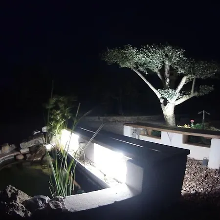 Casa Z, Appartement, Piscine, Terrasse, Verger アパート *
